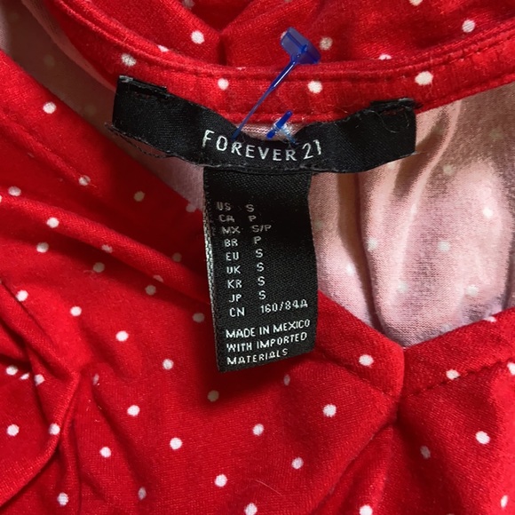 Red and white polka dot crop top - Picture 4 of 4